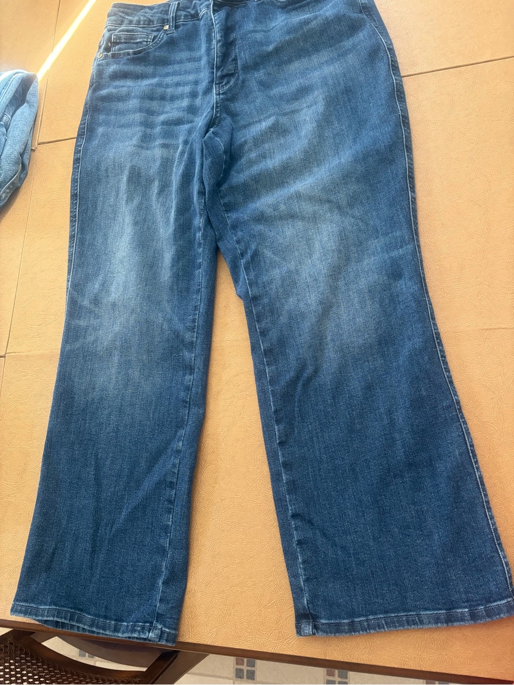 Judy Blue Mid-Dark Blue Wide Leg Jeans - Flare Hem